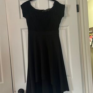 Size L black dress